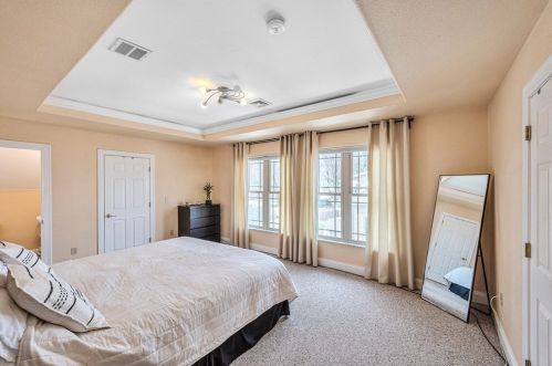 51 Clarendon Ave, Chicopee MA 01013-1839 exterior