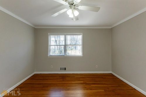 1784 Glenview Dr, Atlanta GA 30331-2449 exterior