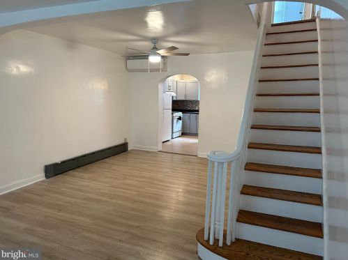 1022 Carpenter St, Philadelphia PA  19147-3704 exterior