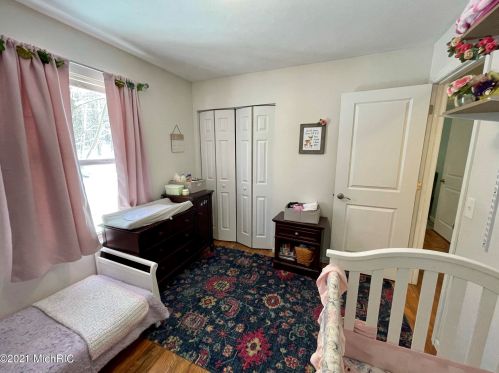 5541 Lamos Rd, Sylvan Beach MI 49461-9450 exterior