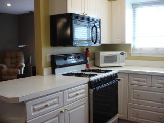 303 Brittany Dr, Wayne NJ  07470-3286 exterior