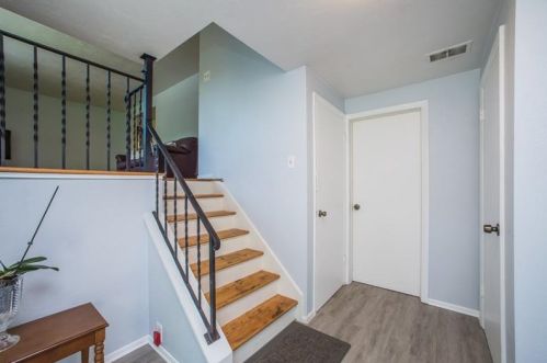 614 Fort Couch Rd, Pittsburgh PA  15241-2070 exterior