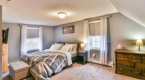 16 Thompson Pike, Killingly CT 06241-1117 exterior