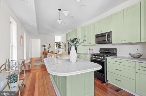 1429 Q St, Washington DC 20009-3808 exterior