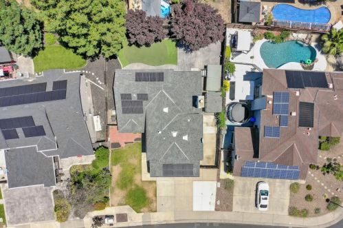 120 Hazelmere Dr, Folsom CA 95630-5522 exterior