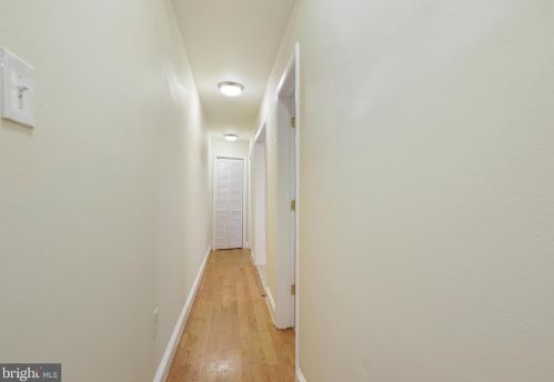 805 T St, Washington DC 20001-3127 exterior