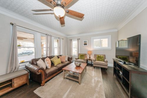 2178 74th St, Milwaukee, WI 53219-0012