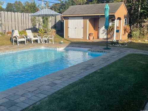 33 Laurinda Dr, Commack NY 11725-4503 exterior