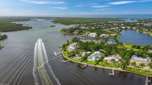 1857 Galleon Dr, Naples FL 34102-7635 exterior