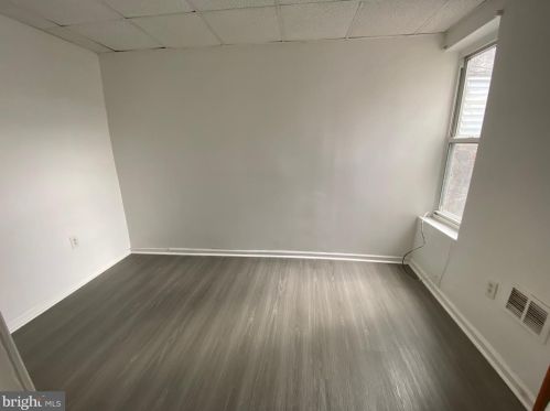 2602 Marshall St, Philadelphia PA 19148-4612 exterior