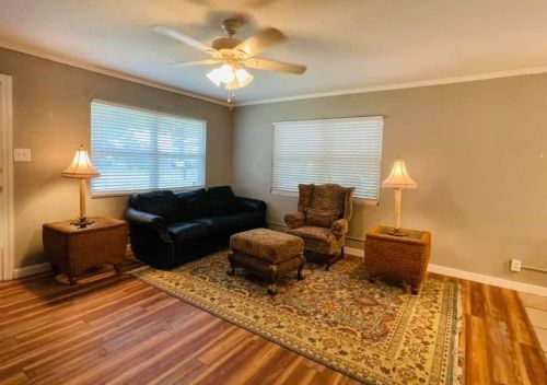 6 13th St, Defuniak Springs FL  32435-2414 exterior