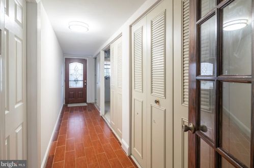 8122 Dorcas St, Philadelphia PA 19111-4112 exterior