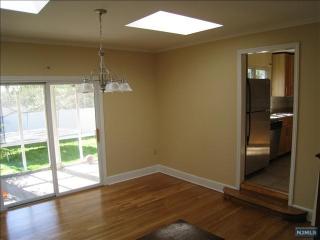 363 5th Ave, River Edge NJ  07661-1112 exterior