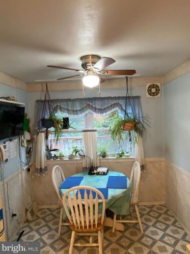 12410 Academy Rd, Philadelphia PA 19154-1929 exterior