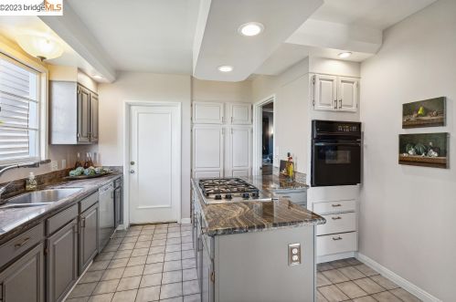 680 Grizzly Peak Blvd, Berkeley CA 94708-1741 exterior