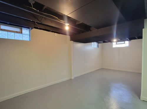 3148 Chase Ave, Milwaukee WI  53207-2636 exterior