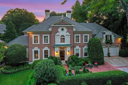 3220 Andrews Dr, Atlanta, GA 30305-2004