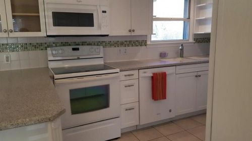 424 Classen Dr, Dallas TX  75218-1724 exterior