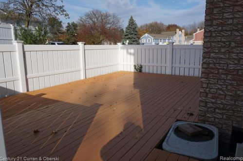 20905 Glen Haven Cir, Northville MI  48167-2471 exterior