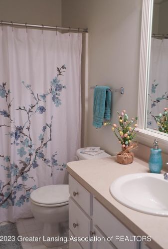 5955 Coleman Rd, East Lansing MI 48823-9763 exterior