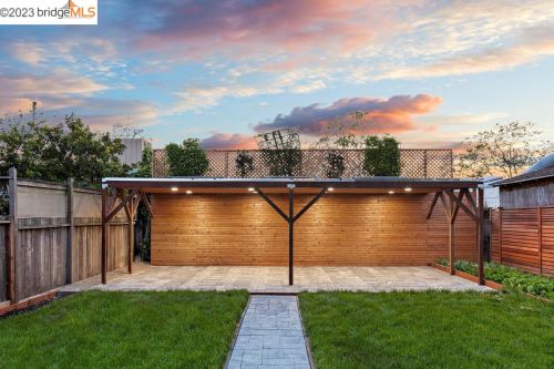 1334 Kains, Berkeley CA 94702-1016 exterior