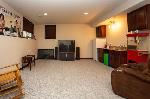 3998 Kimberly Ave, Milwaukee WI 53221-4553 exterior