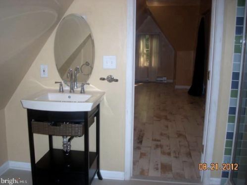 450 Orange St, Media PA 19063-2422 exterior