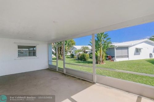 2022 18th Dr, Boynton Beach, FL 33426-6418