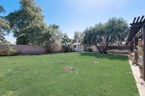 7910 Maria Dr, Riverside CA 92509-7012 exterior