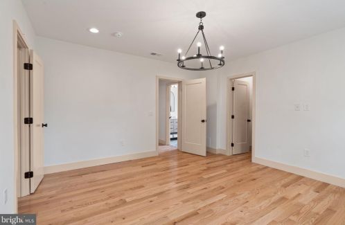 8 Narberth Ter, Camden NJ  08108-1017 exterior