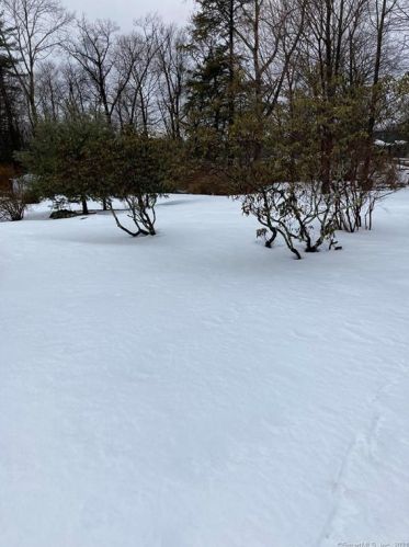 183 Dorothy Dr, Torrington CT 06790-4209 exterior