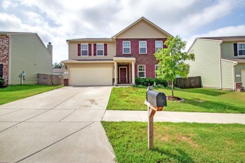 664 Pemberton Dr, Lebanon, TN 37087-7652