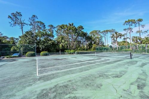 280 Timber Lake Cir, Naples FL 34104-4715 exterior