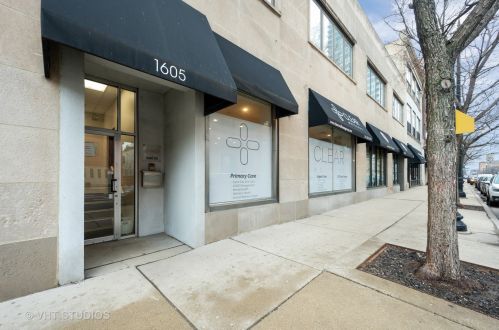 1605 Michigan Ave, Chicago, IL 60616-1209