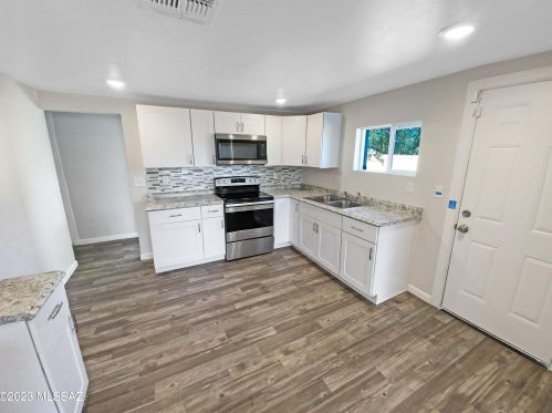 357 Columbia St, Tucson AZ  85714-2520 exterior