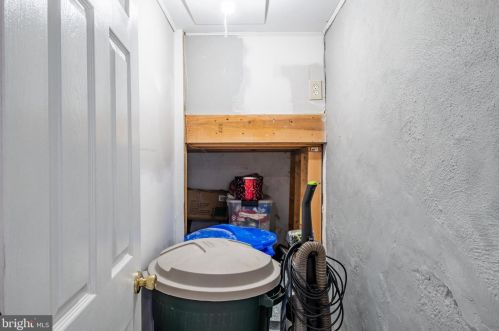 310 16th St, Philadelphia PA  19102-4907 exterior