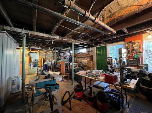 22 South St, Concord NH 03301-2664 exterior