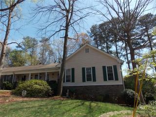 2504 Leeshire Rd, Tucker GA  30084-3026 exterior