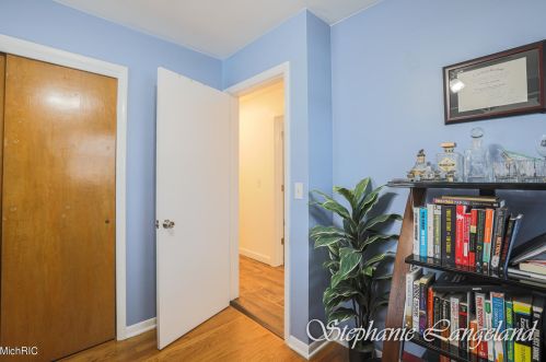 2665 Garfield Ave, Grand Rapids MI 49504-5044 exterior