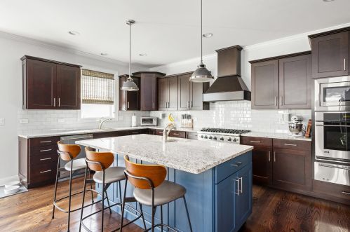 256 Elmhurst Ave, Elmhurst IL 60126-2961 exterior