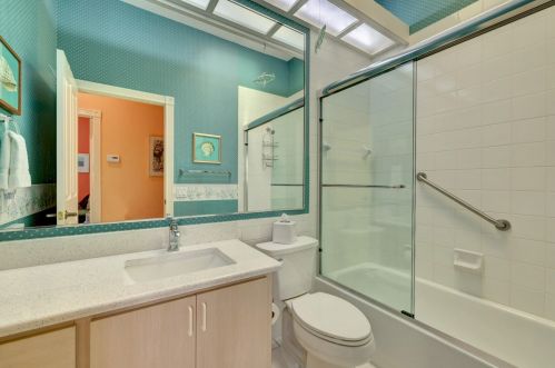 1553 Amherst Dr, Fort Pierce FL 34986-2413 exterior