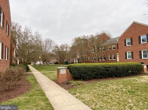 1503 Belle View Blvd, Alexandria VA 22307-6711 exterior