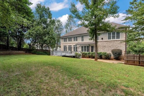 2132 Innsfail Dr, Lithonia GA  30078-2059 exterior