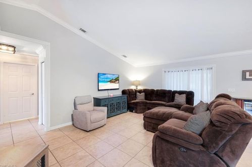 4295 14 St, Naples FL 34120-4435 exterior