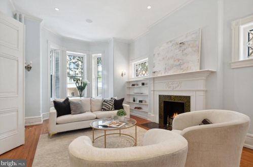 2010 Hillyer Pl, Washington DC 20009-1006 exterior