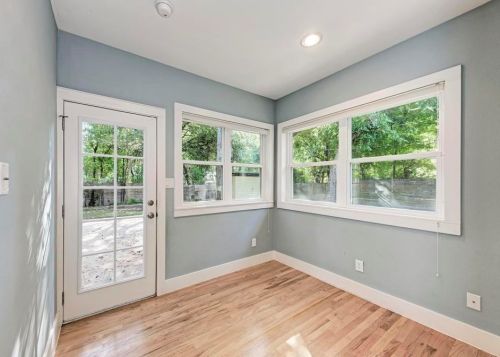 6105 Belfast Dr, Austin TX 78723-1117 exterior