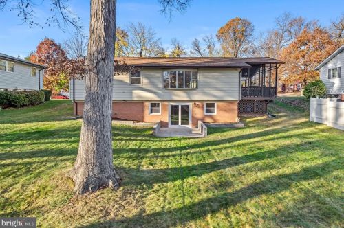 4506 Morgal St, Rockville MD 20853-2165 exterior