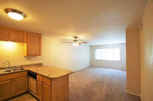 601 11th St, Austin, TX 78701-2043