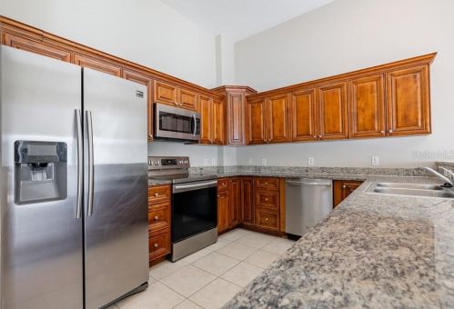 9517 Citrus Glen Pl, Tampa FL  33618-4032 exterior