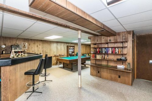 1438 Homecrest Dr, Saint Louis MO 63127-1124 exterior